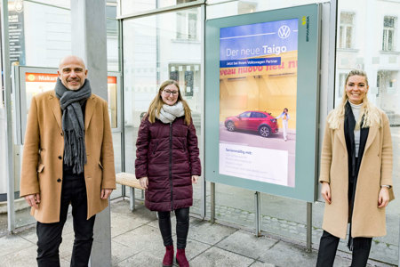 V.l.: Thomas Frauenschuh (EPAMEDIA), Sonja Toplak (Mediaplanung PMC) und Alina Schulz (Marketing VW Österreich). © EPAMEDIA
